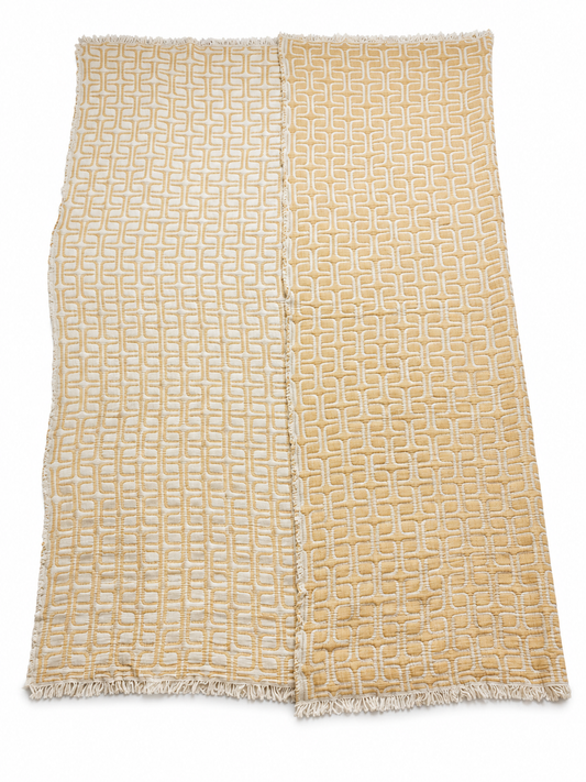 100% Cotton Reversible Quilt Blanket – Sand & Ivory Geometric, 96 × 100 cm